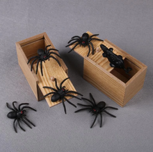 Load image into Gallery viewer, Prank Insect Wooden Scare Box Trick Play Funny Novelties Toys Tricks Spider
