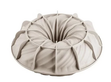 Load image into Gallery viewer, Artistic Silicone Cake Baking Mold