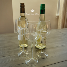 Load image into Gallery viewer, Crystal Shark Wine Glass