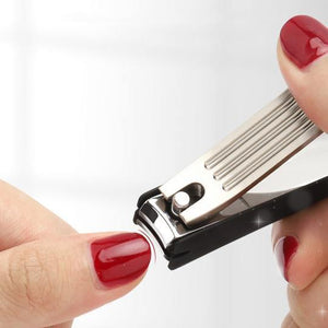 Anti-Splash Nail Clippers