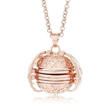 Load image into Gallery viewer, Magical Expandable Photo Locket
